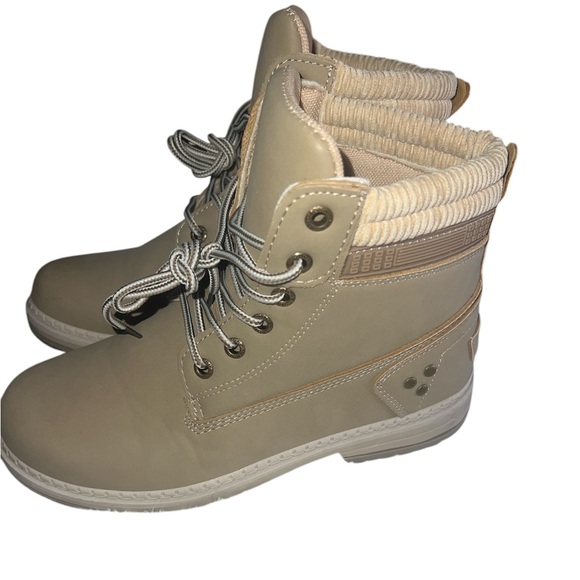 Tan Winter Boots - Picture 2 of 5